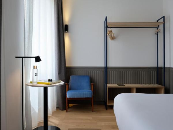 Maison Juste : photo 7 de la chambre chambre lit king-size - vue sur jardin