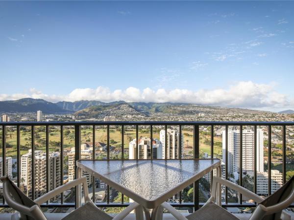 Aston Waikiki Sunset : photo 2 de la chambre suite 1 chambre avec vue sur montagne