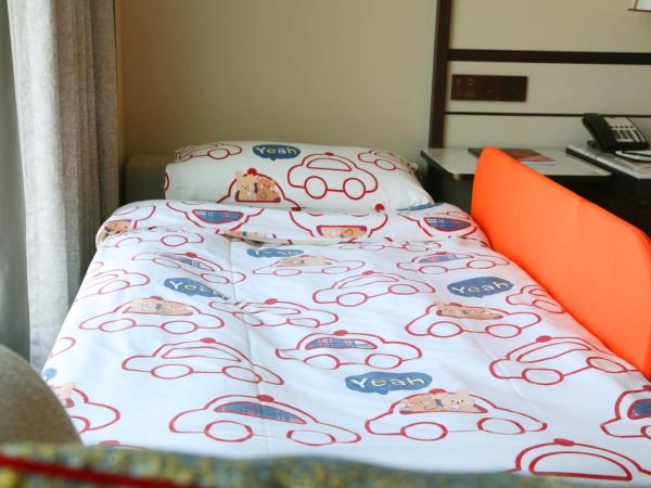 Shangri-La Qiantan, Shanghai : photo 5 de la chambre chambre lit king-size de luxe