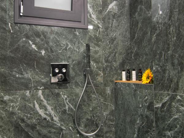 Selin Luxury Residences : photo 9 de la chambre penthouse apartment with outdoor hot tub