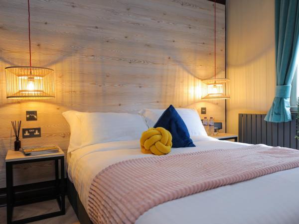 Revolver : photo 5 de la chambre double bed - private ensuite facilities 