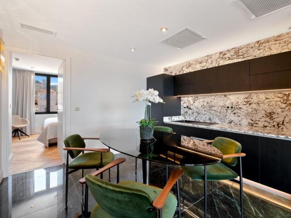 Hotel San Carlu Citadelle Ajaccio : photo 4 de la chambre penthouse