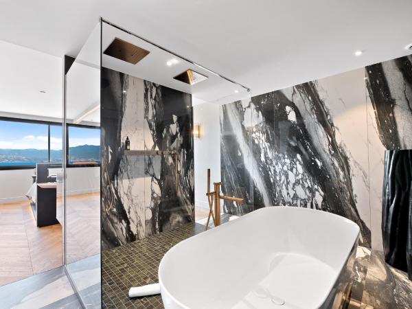 Hotel San Carlu Citadelle Ajaccio : photo 8 de la chambre penthouse