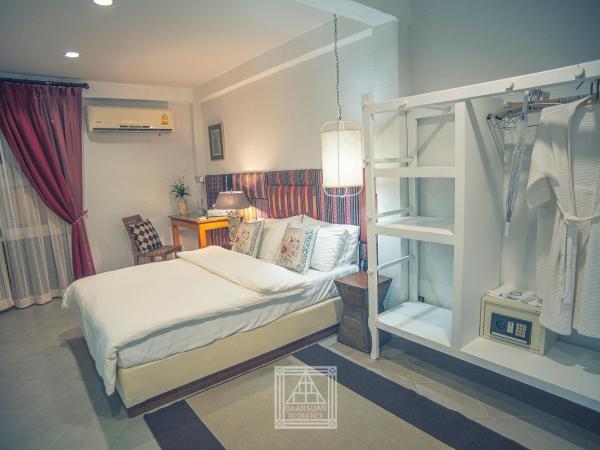 Baan Suan Residence เฮือนพักบ้านสวน : photo 2 de la chambre chambre standard avec transfert aéroport
