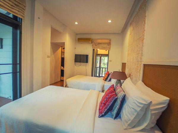 Baan Suan Residence เฮือนพักบ้านสวน : photo 5 de la chambre family private villa with airport transfer