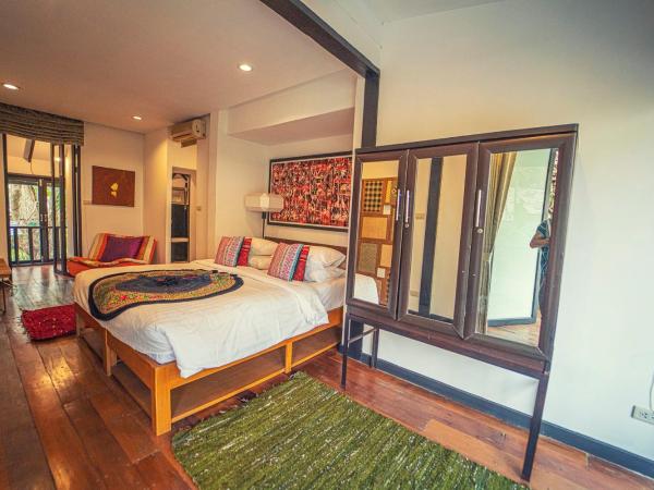 Baan Suan Residence เฮือนพักบ้านสวน : photo 1 de la chambre family private villa with airport transfer