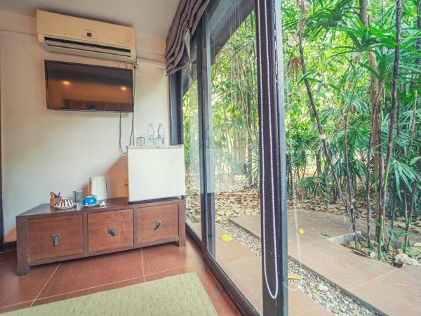 Baan Suan Residence เฮือนพักบ้านสวน : photo 7 de la chambre family private villa with airport transfer