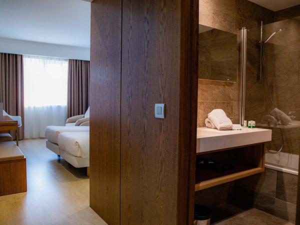 Hotel Gelmírez : photo 5 de la chambre chambre double avec lit d'appoint