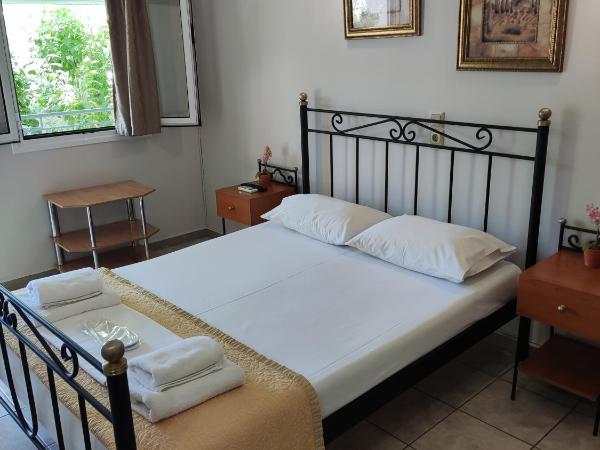 Exarchos Guest House : photo 6 de la chambre chambre double