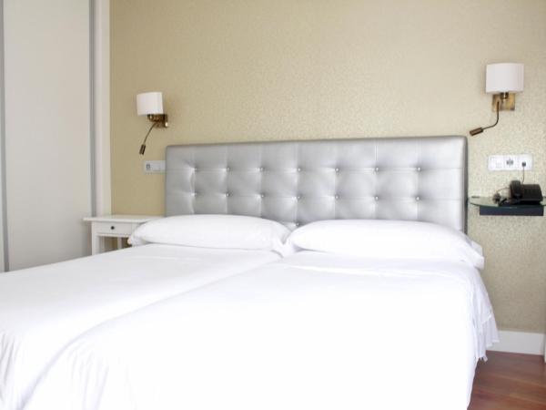 Hotel Boutique Rosal Oviedo : photo 1 de la chambre chambre double ou lits jumeaux