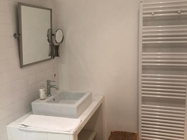 Maison Boussingault : photo 6 de la chambre chambre double deluxe avec baignoire