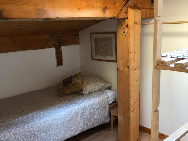 Central Hostel Chatel : photo 6 de la chambre chambre simple Économique