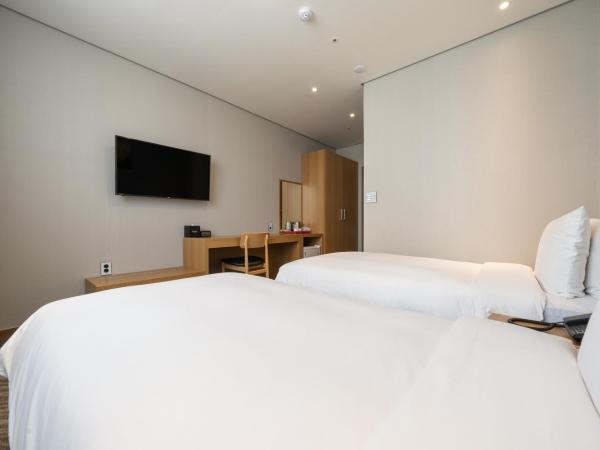 Ramada by Wyndham Seoul Dongdaemun : photo 3 de la chambre chambre lits jumeaux standard