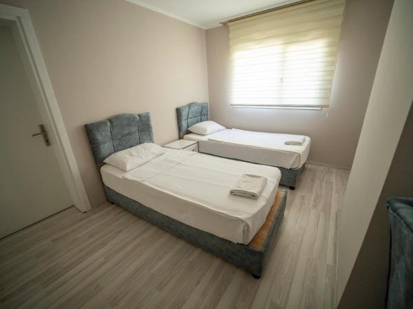 Silver Tower Residence : photo 4 de la chambre penthouse