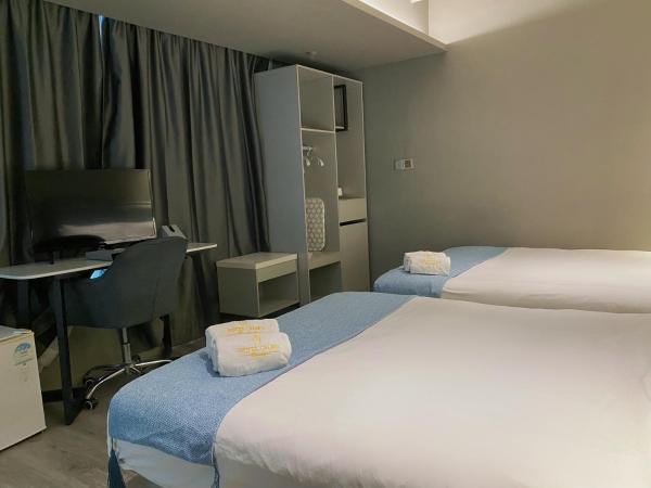 Hotel Calmo Bugis : photo 7 de la chambre chambre familiale