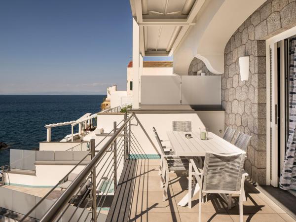 Ischia Blu Resort : photo 5 de la chambre suite - vue sur mer