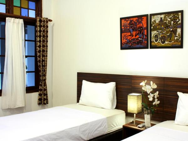Grand Marto Hotel : photo 2 de la chambre chambre double ou lits jumeaux standard