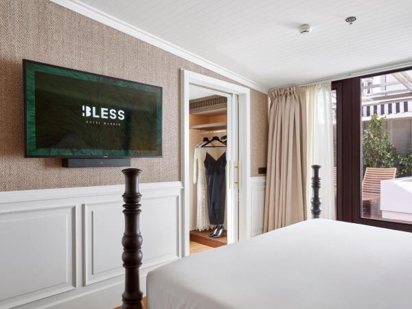 BLESS Hotel Madrid - The Leading Hotels of the World : photo 5 de la chambre villa avec baignoire spa et terrasse