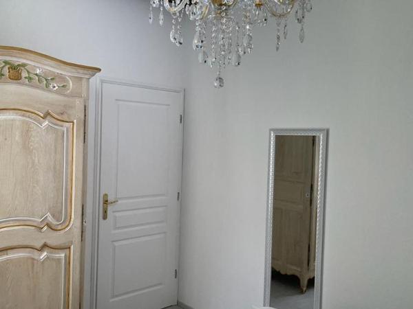 Maison du Cloitre Couvent des Carmes : photo 4 de la chambre studio familial