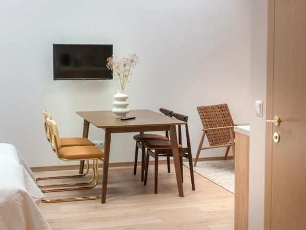 Monciak55 Sopot Apartments : photo 7 de la chambre studio avec canapé-lit