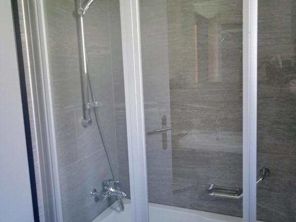 Aladin Apartments St Moritz : photo 9 de la chambre appartement (2 adultes)