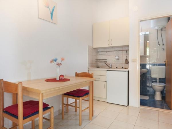 Apartments Marino Gojak : photo 3 de la chambre appartement 1 chambre - rez-de-chaussée