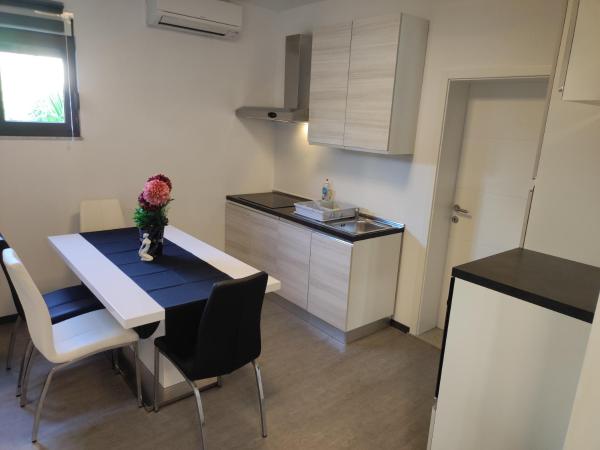 Viktor rooms and apartments : photo 4 de la chambre studio triple standard