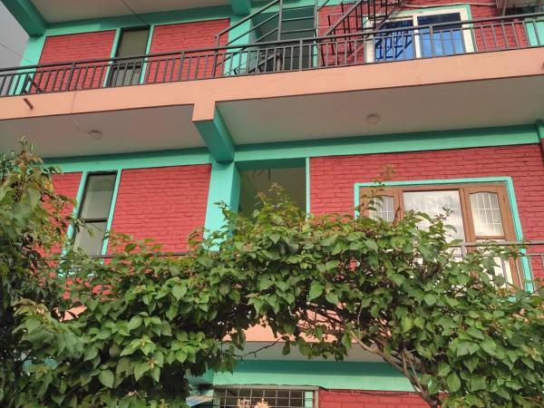 Harry Guest House & Restaurant : photo 10 de la chambre chambre triple deluxe