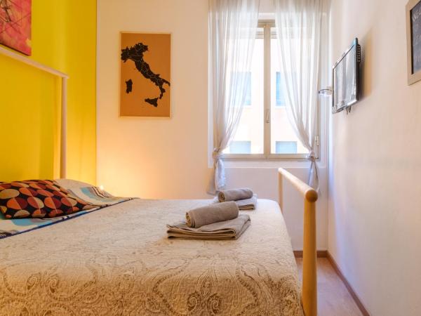 ARPA CENTRAL STATION : photo 3 de la chambre chambre double avec salle de bains commune