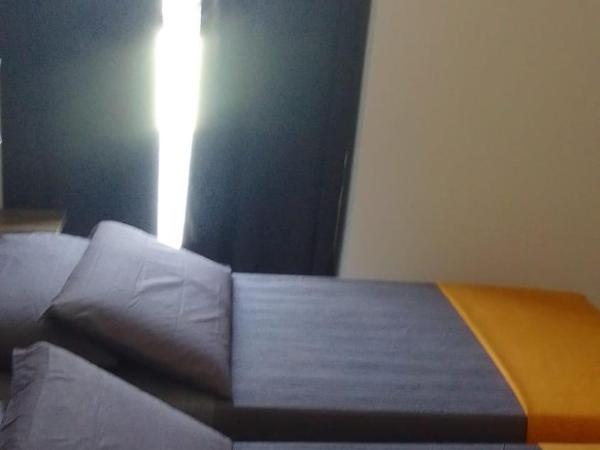 Poste Regie - Milan Guest House : photo 4 de la chambre chambre triple confort avec douche