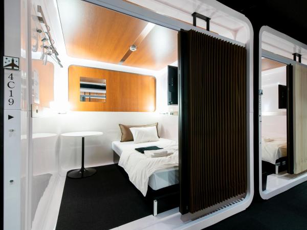 First Cabin Ichigaya : photo 1 de la chambre cabine première classe - réservée aux hommes