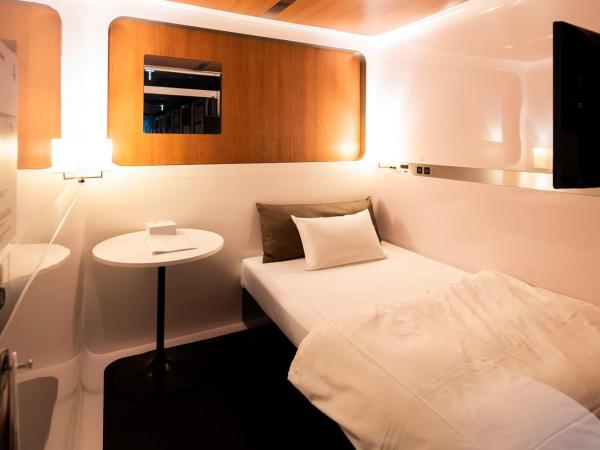 First Cabin Ichigaya : photo 2 de la chambre cabine première classe - réservée aux femmes