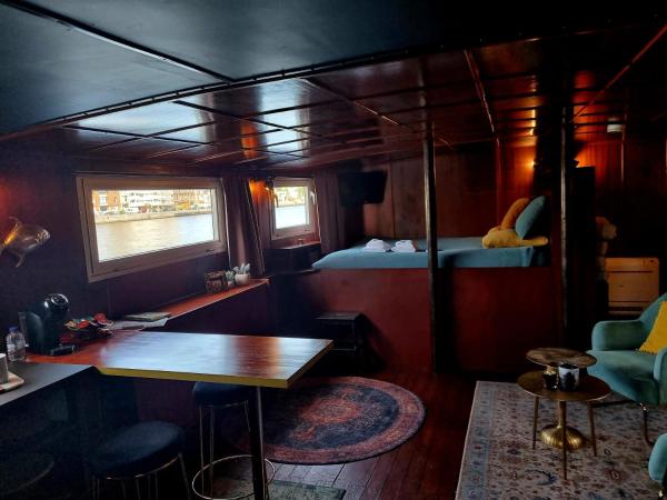 La Cabine du Capitaine : photo 4 de la chambre bateau