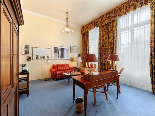 Unique Hotel Innere Enge : photo 2 de la chambre suite