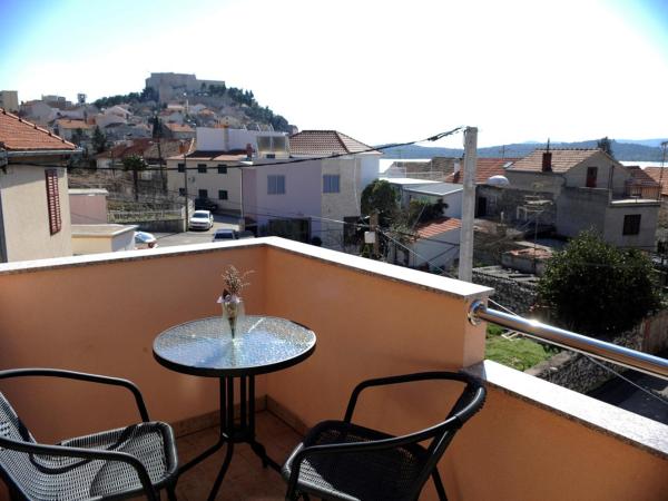 Apartments & Rooms Krecak Sibenik : photo 2 de la chambre studio - vue sur mer
