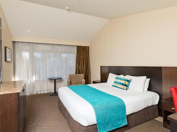 Copthorne Hotel & Resort Lakefront Queenstown : photo 1 de la chambre chambre lit king-size supérieure