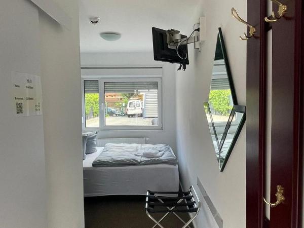 Motel Home Berlin : photo 5 de la chambre chambre deluxe