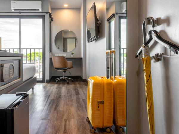 Sleep Mai Thapae Chiang Mai Old City Lifestyle Hotel - SHA Plus : photo 5 de la chambre chambre double avec balcon