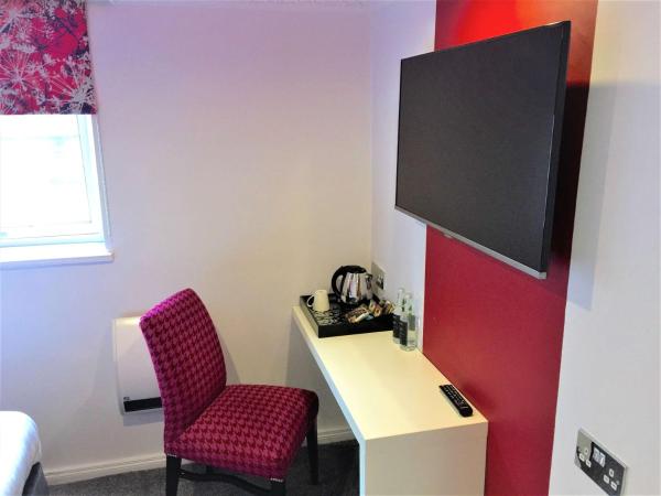 St James Hotel; BW Premier Collection : photo 2 de la chambre petite chambre simple avec lit double