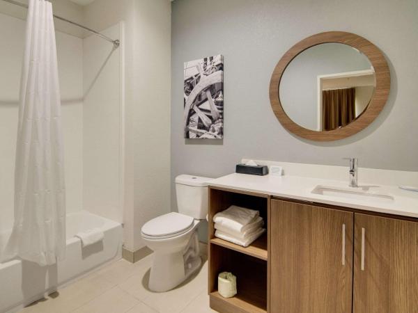 MainStay Suites Dallas Northwest - Irving : photo 5 de la chambre chambre lit king-size