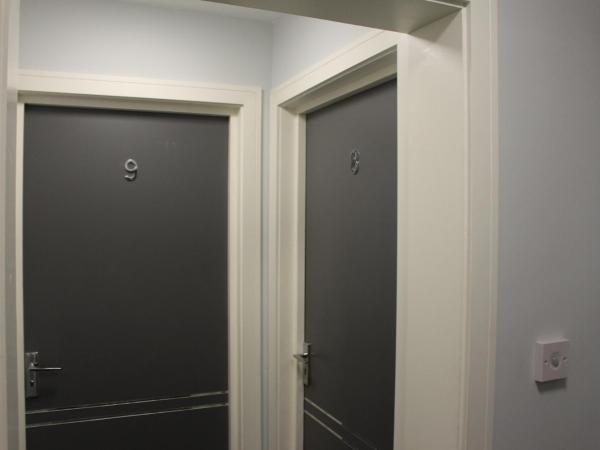 Guest House London : photo 8 de la chambre chambre double avec salle de bains privative