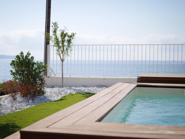 Belle Vue Hôtel : photo 6 de la chambre quadruple room with private pool - sea view