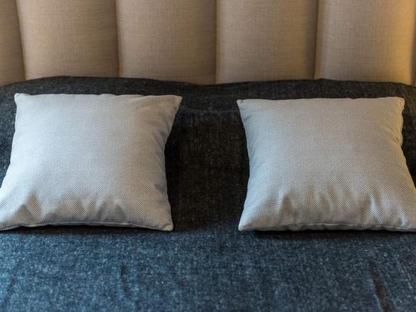 Serenata Boutique Rooms : photo 2 de la chambre suite deluxe avec baignoire spa