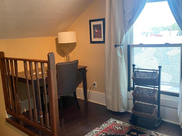 Balcony Guest House : photo 1 de la chambre suite lit queen-size deluxe