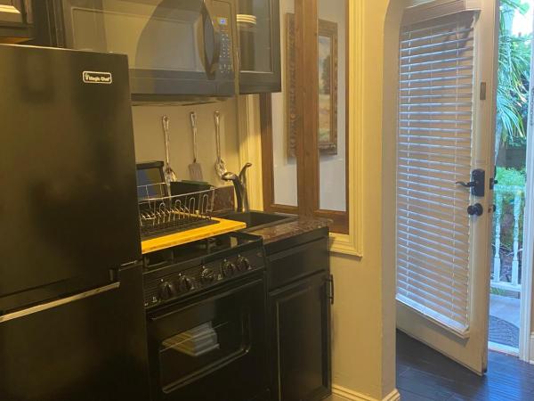 Balcony Guest House : photo 5 de la chambre suite avec terrasse