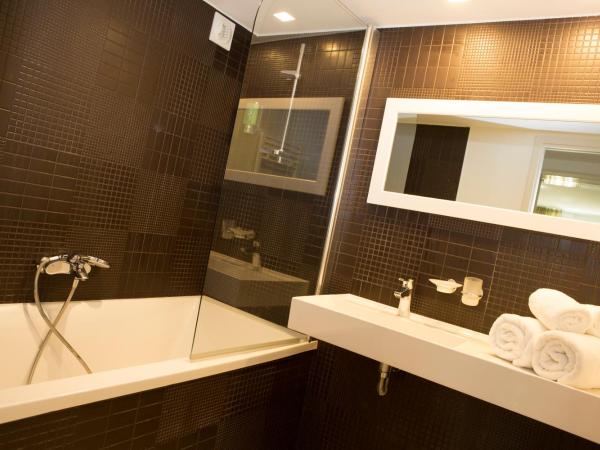 Hotel Alcyon : photo 3 de la chambre chambre supérieure - vue partielle sur mer (1er Étage)