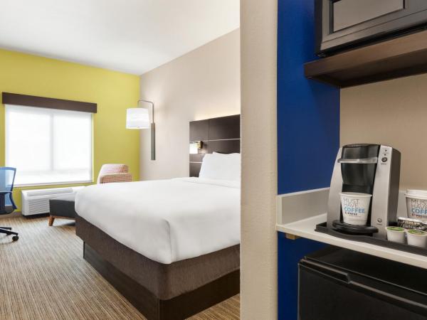 Holiday Inn Express Hotel & Suites San Antonio NW-Medical Area, an IHG Hotel : photo 7 de la chambre chambre standard