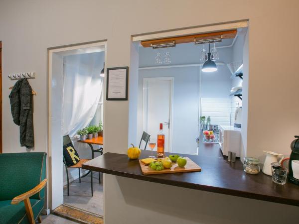 Friends Hostel & Apartments : photo 2 de la chambre appartement