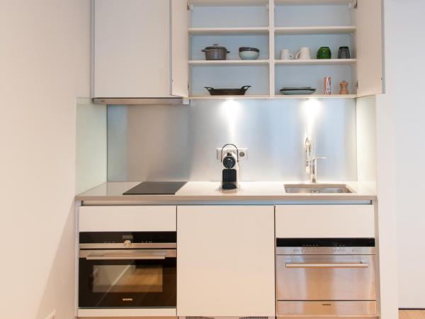 PREMIER SUITES Rotterdam : photo 9 de la chambre appartement 1 chambre