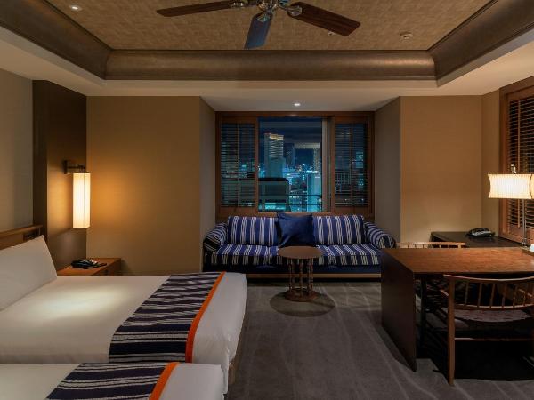 ORIENTAL HOTEL : photo 6 de la chambre deluxe corner twin room - city side with complimentary minibar